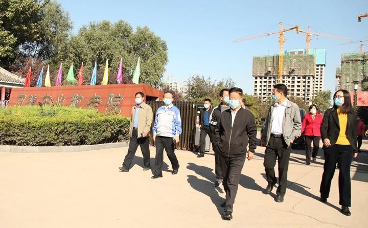 愿尊老愛老的傳統(tǒng)美德不斷的傳承、發(fā)揚(yáng)、光大